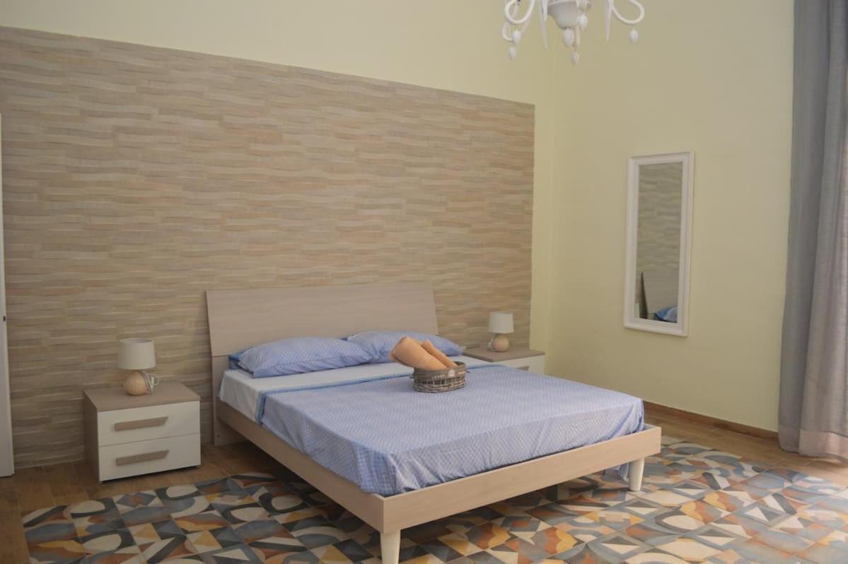 Duke'S Rooms Taranto Exterior foto