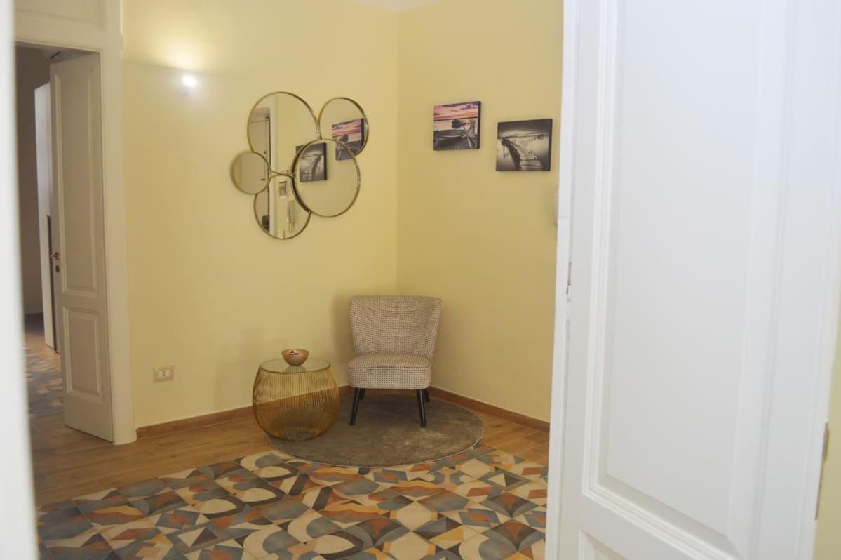 Duke'S Rooms Taranto Exterior foto
